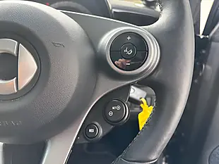 Used 2021 Smart Fortwo Exclusive Black - Interior and Exterior details 16