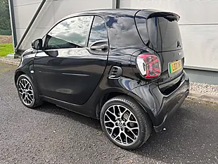 Used 2021 Smart Fortwo Exclusive Black - Interior and Exterior details 8