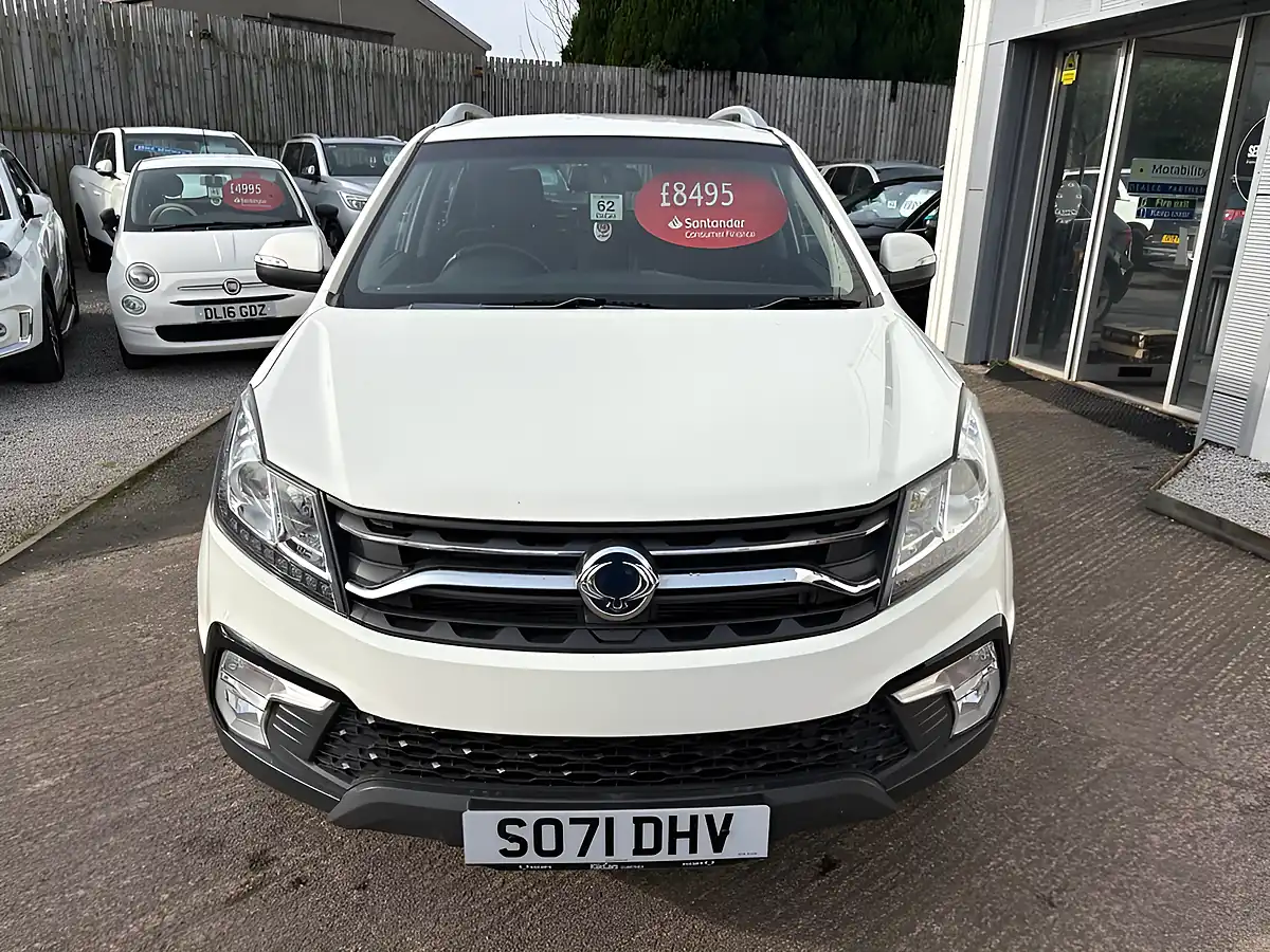 Used 2021 Ssangyong Korando Se White - Interior and Exterior details 6