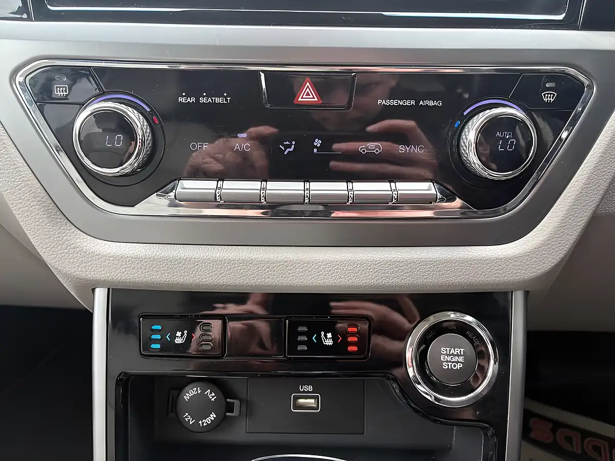 Used 2021 Ssangyong Korando Ultimate Blue - Interior and Exterior details 11