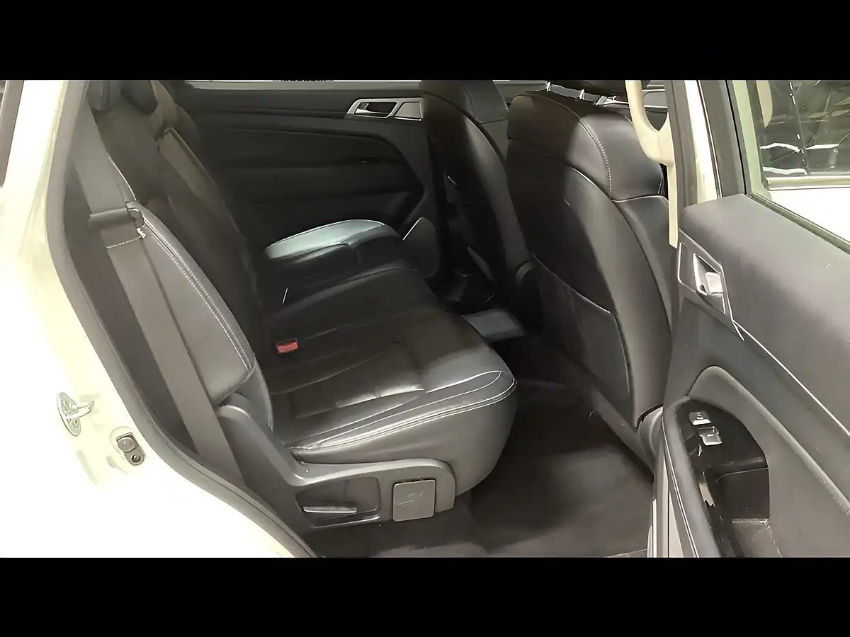 Used 2021 Ssangyong Rexton Ventura White - Interior and Exterior details 10