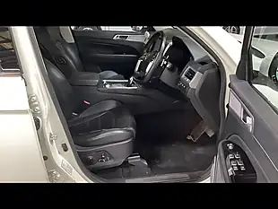 Used 2021 Ssangyong Rexton Ventura White - Interior and Exterior details 11