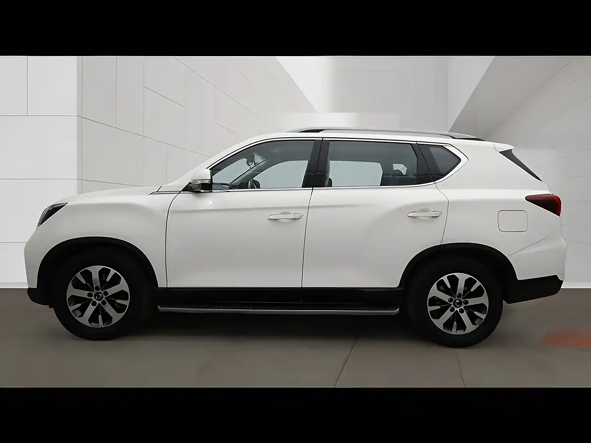 Used 2021 Ssangyong Rexton Ventura White - Interior and Exterior details 6