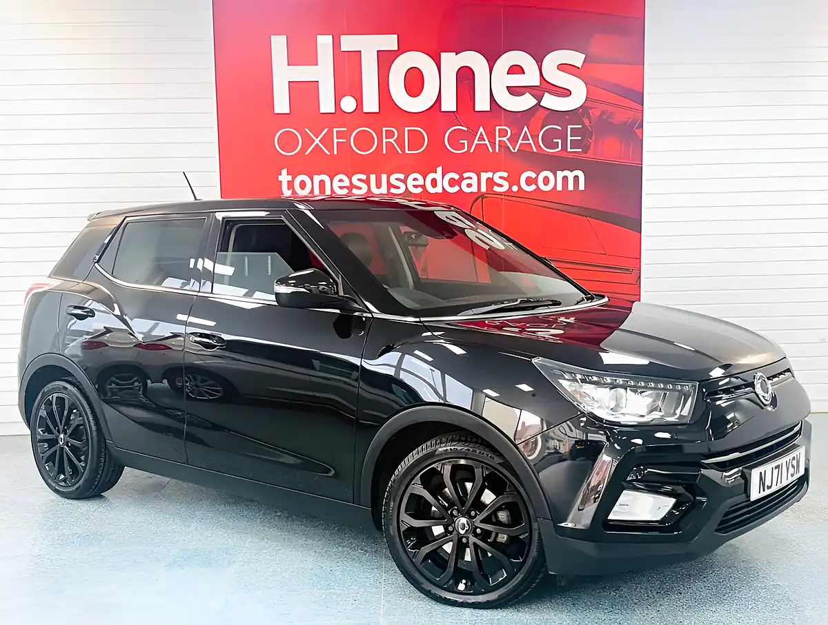 Used 2021 Ssangyong Tivoli Le Black - Front View