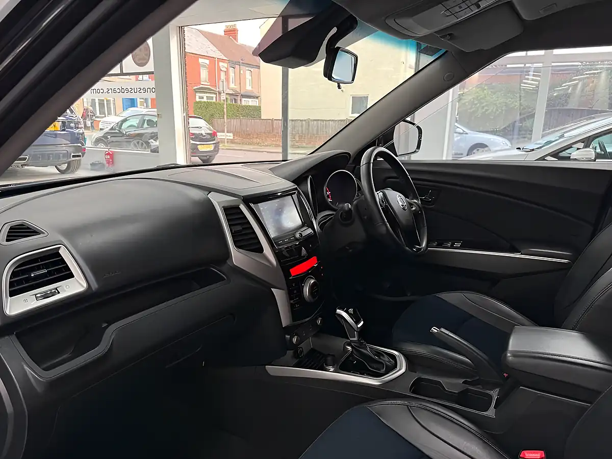 Used 2021 Ssangyong Tivoli Le Black - Interior and Exterior details 15