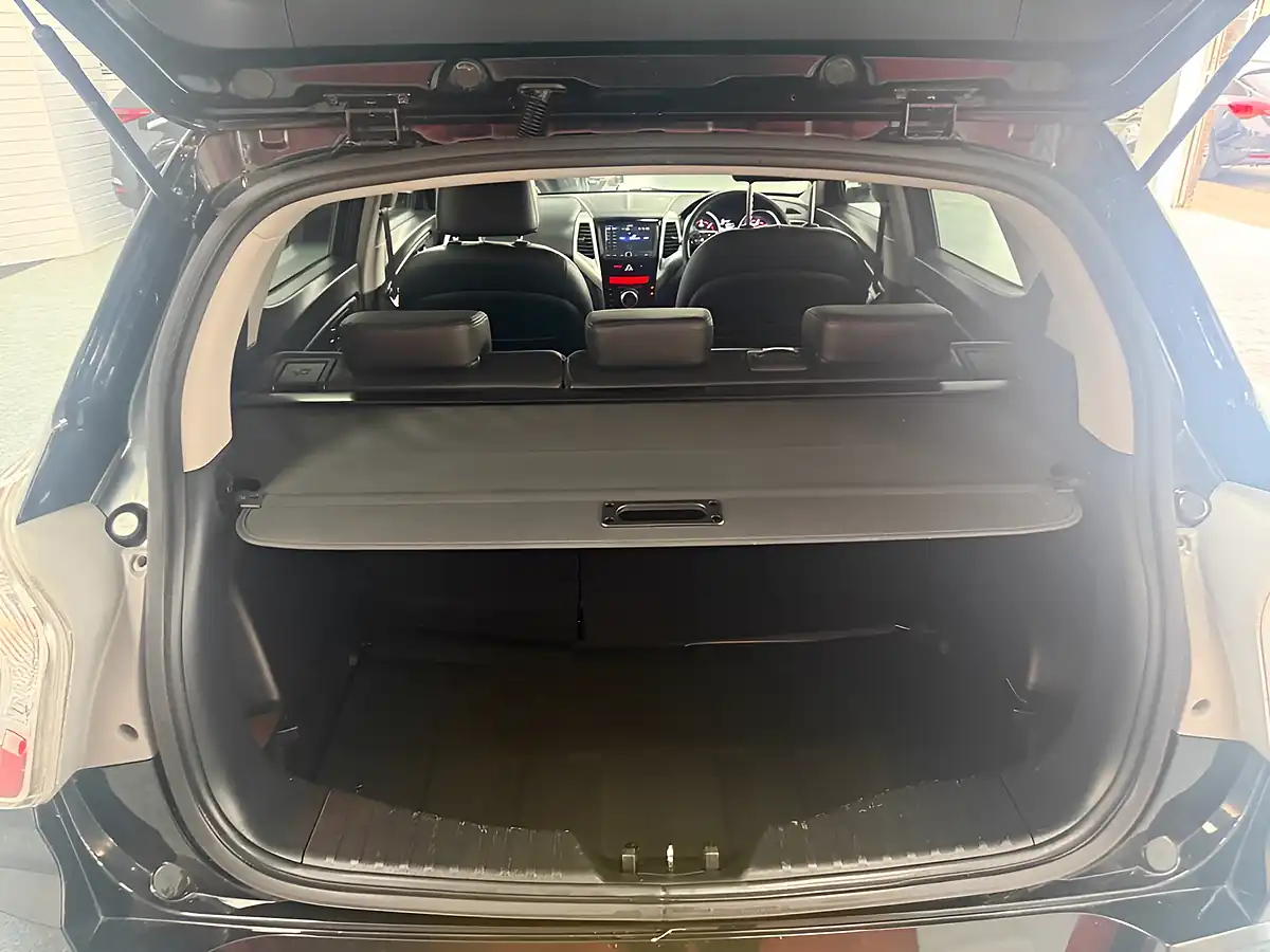 Used 2021 Ssangyong Tivoli Le Black - Interior and Exterior details 17