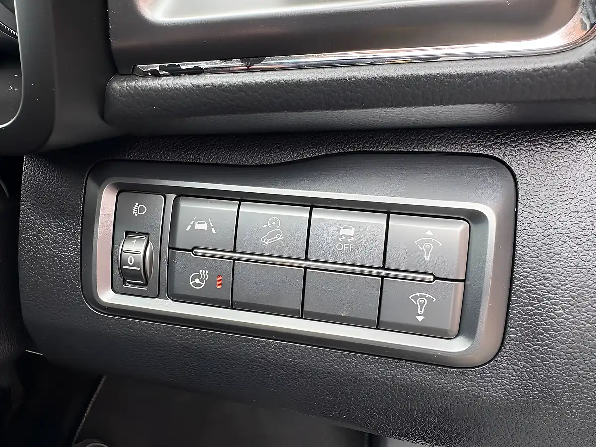 Used 2021 Ssangyong Tivoli Ventura Blue - Interior and Exterior details 17