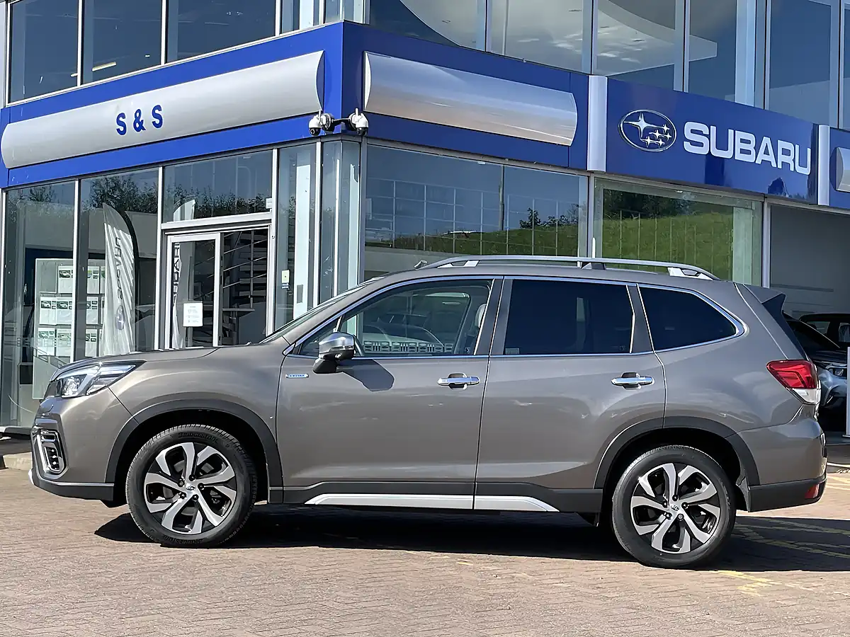Used 2021 Subaru Forester Xe Premium Gold - Interior and Exterior details 8