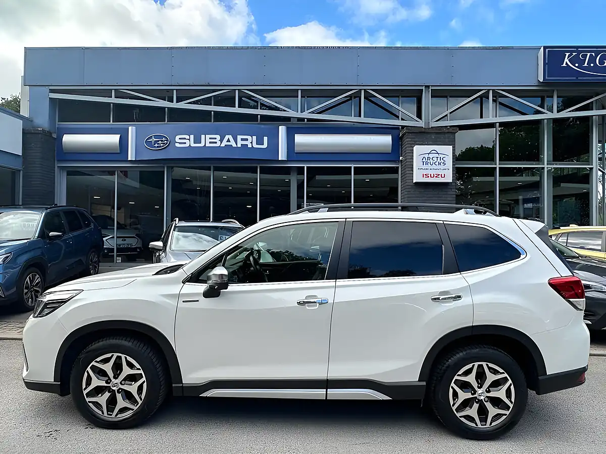 Used 2021 Subaru Forester Xe White - Interior and Exterior details 2