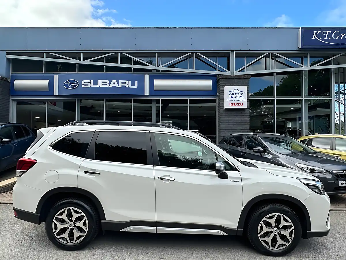 Used 2021 Subaru Forester Xe White - Interior and Exterior details 5