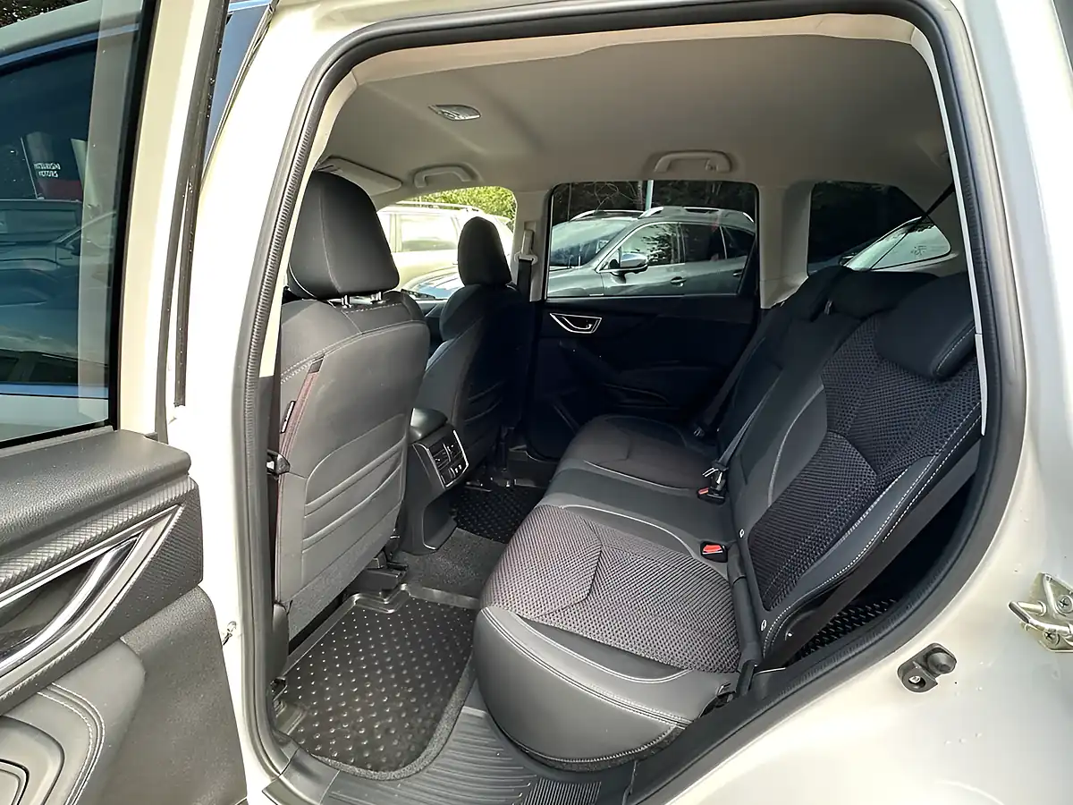 Used 2021 Subaru Forester Xe White - Interior and Exterior details 7