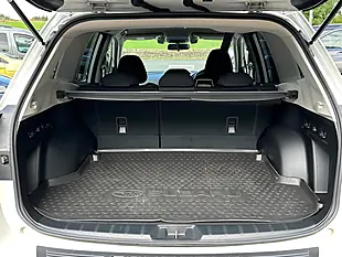 Used 2021 Subaru Forester Xe White - Interior and Exterior details 8