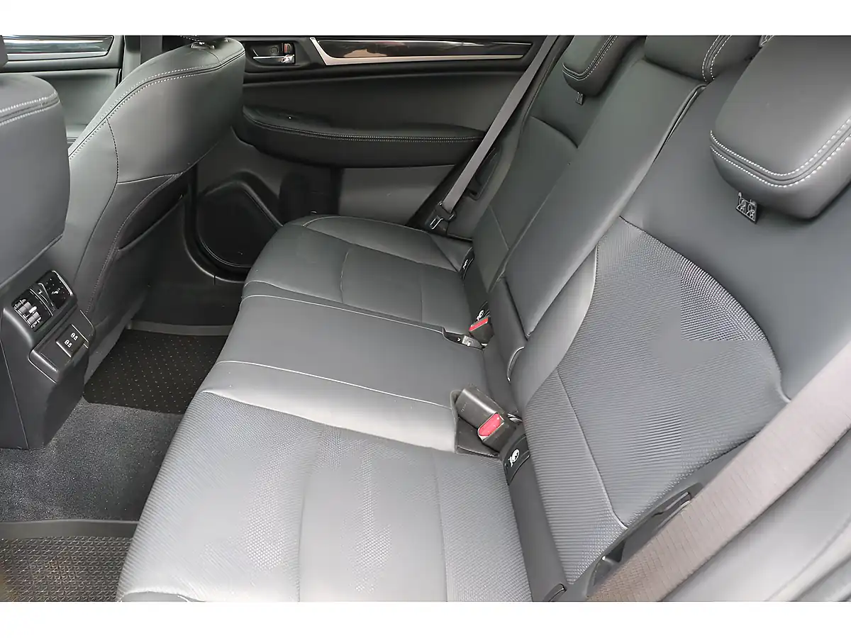 Used 2021 Subaru Outback Se Premium Grey - Interior and Exterior details 14