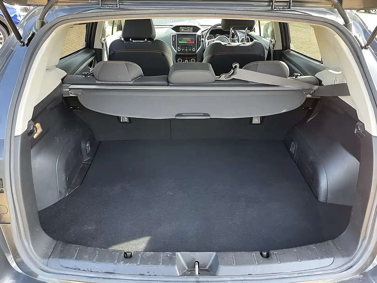 Used 2021 Subaru Xv Se Grey - Interior and Exterior details 10