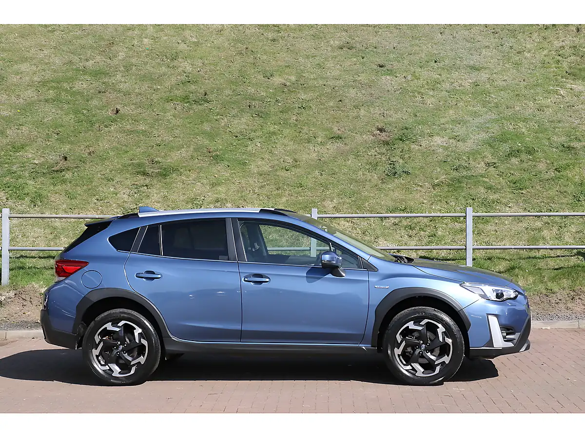 Used 2021 Subaru Xv Se Premium Blue - Interior and Exterior details 3