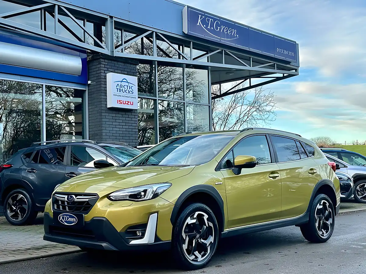 Used 2021 Subaru Xv Se Premium Yellow - Front View