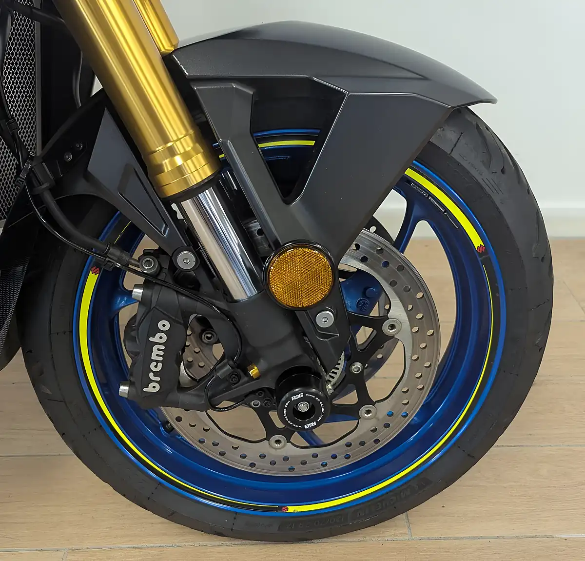 Used 2021 Suzuki GSX-S1000 Blue - Interior and Exterior details 17