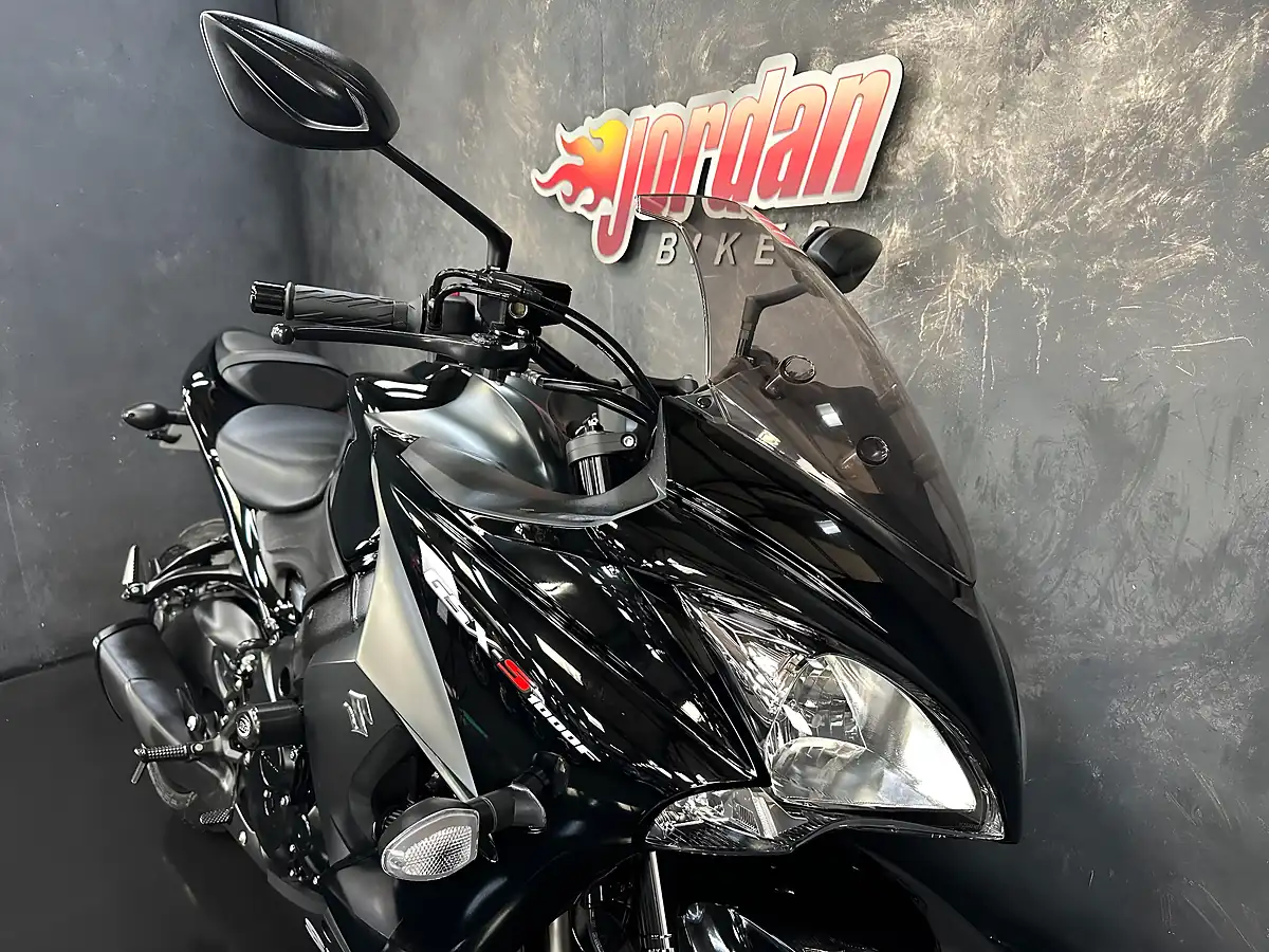 Used 2021 Suzuki GSX-S1000 F Black - Interior and Exterior details 11