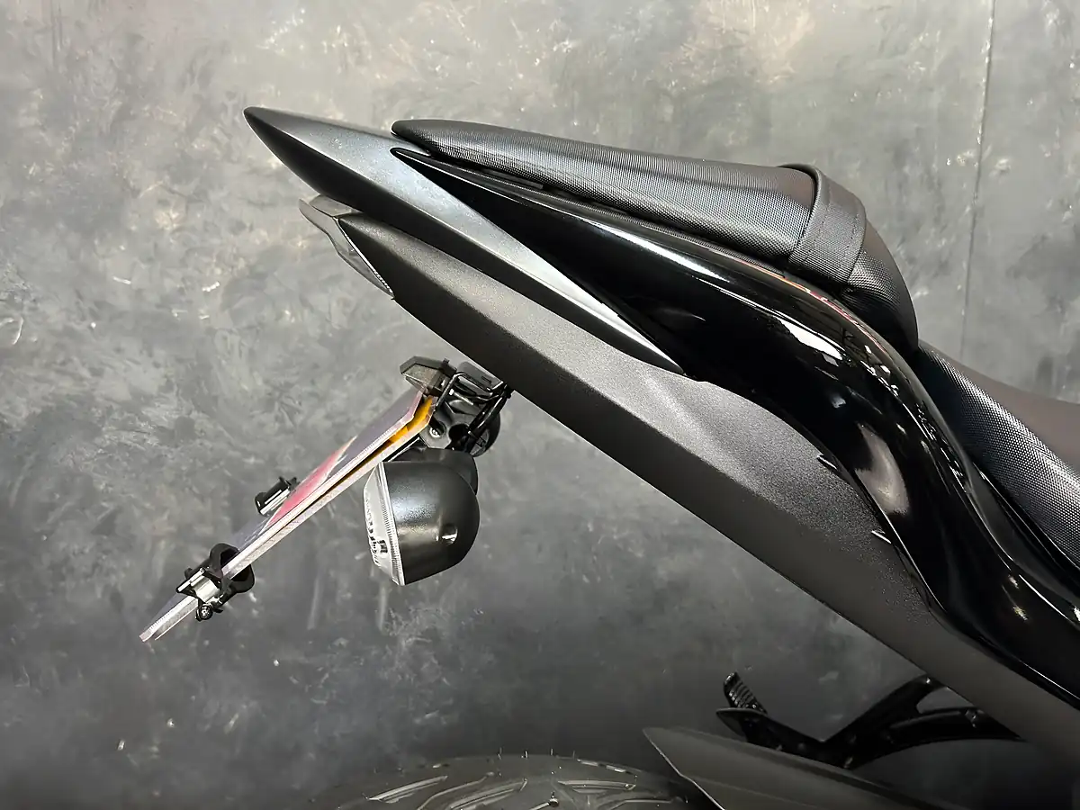 Used 2021 Suzuki GSX-S1000 F Black - Interior and Exterior details 19