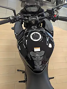 Used 2021 Suzuki GSX-S1000F 1000 Black - Interior and Exterior details 13
