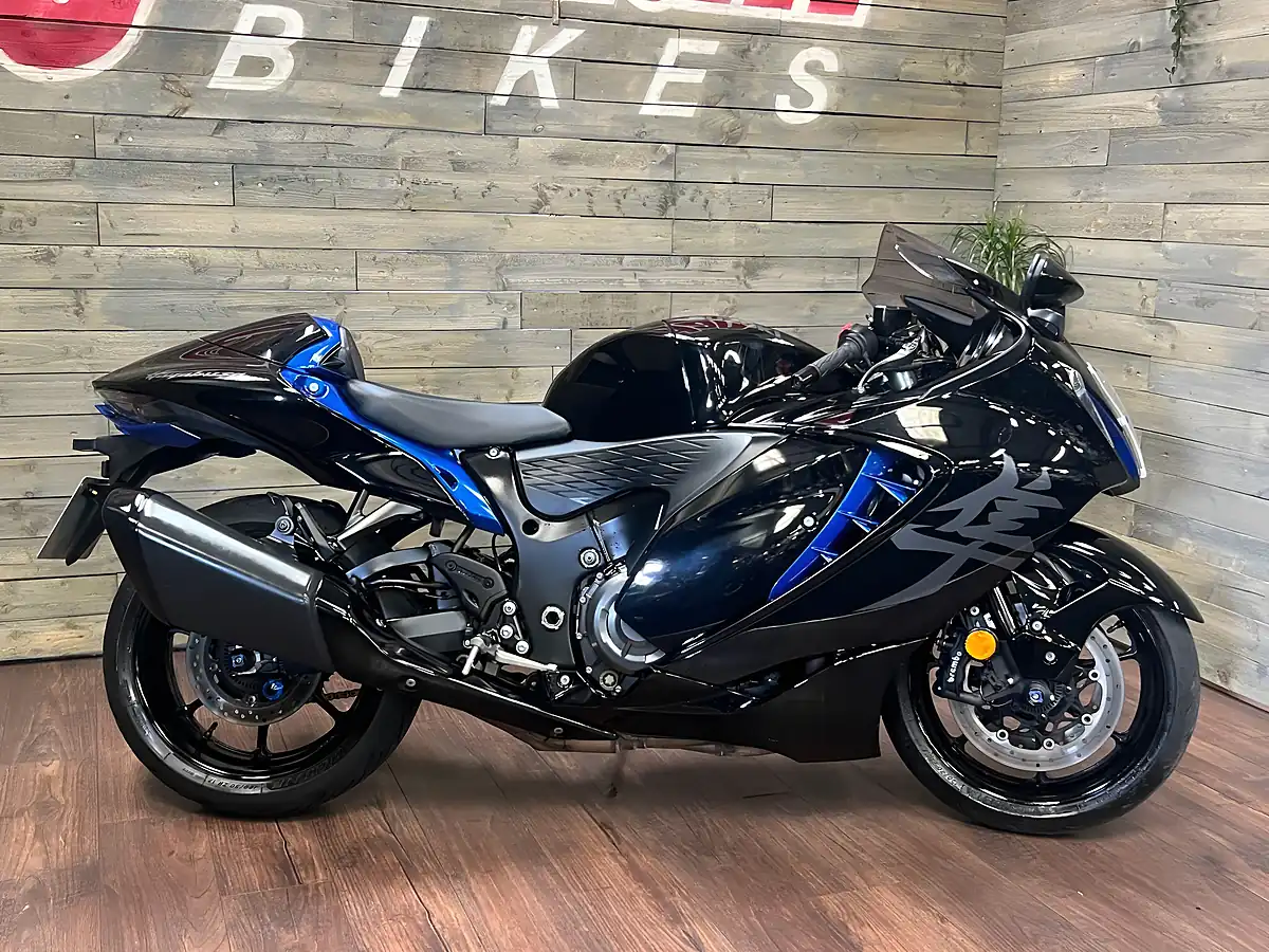 Used 2021 Suzuki GSX1300R Hayabusa Black - Interior and Exterior details 3