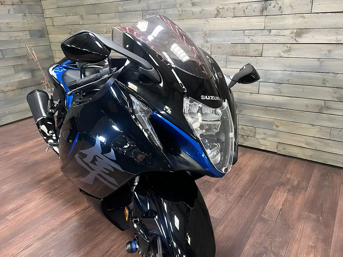 Used 2021 Suzuki GSX1300R Hayabusa Black - Interior and Exterior details 8