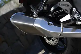 Used 2021 Suzuki GSX1300R Hayabusa Silver - Interior and Exterior details 11