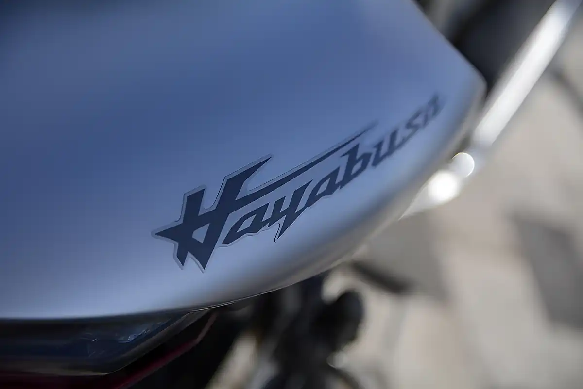 Used 2021 Suzuki GSX1300R Hayabusa Silver - Interior and Exterior details 5