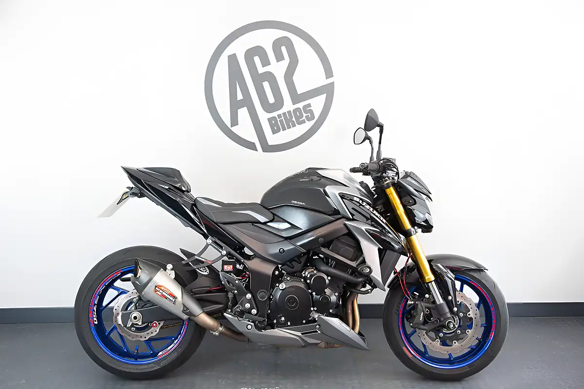 Used 2021 Suzuki Gsxs Black - Interior and Exterior details 10