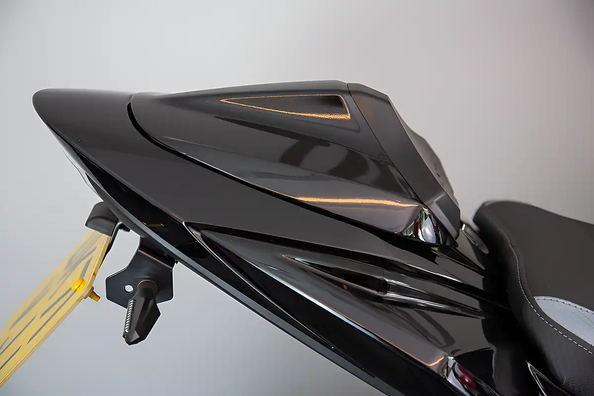 Used 2021 Suzuki Gsxs Black - Interior and Exterior details 18