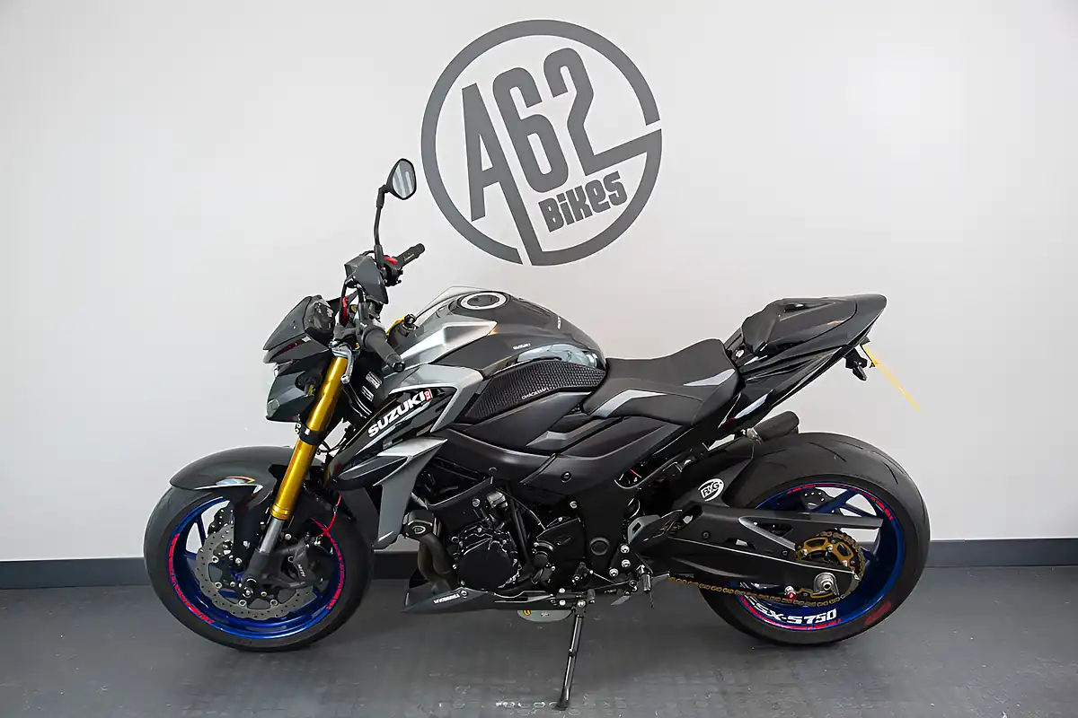 Used 2021 Suzuki Gsxs Black - Interior and Exterior details 2