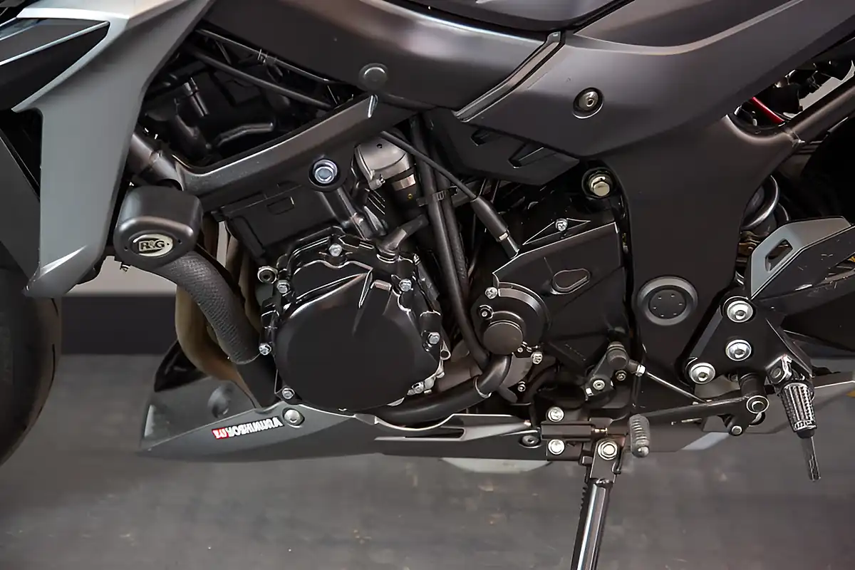 Used 2021 Suzuki Gsxs Black - Interior and Exterior details 3