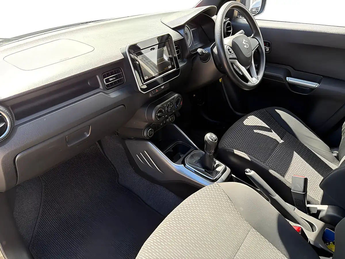 Used 2021 Suzuki Ignis Sz-T Green - Interior and Exterior details 10