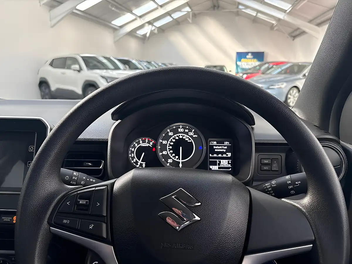 Used 2021 Suzuki Ignis Sz-T Green - Interior and Exterior details 17