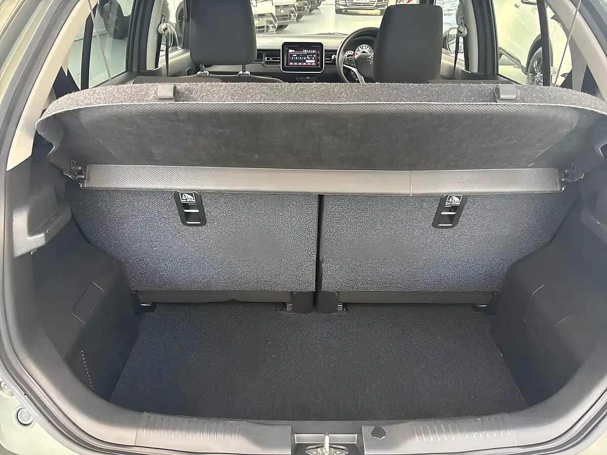 Used 2021 Suzuki Ignis Sz-T Green - Interior and Exterior details 18