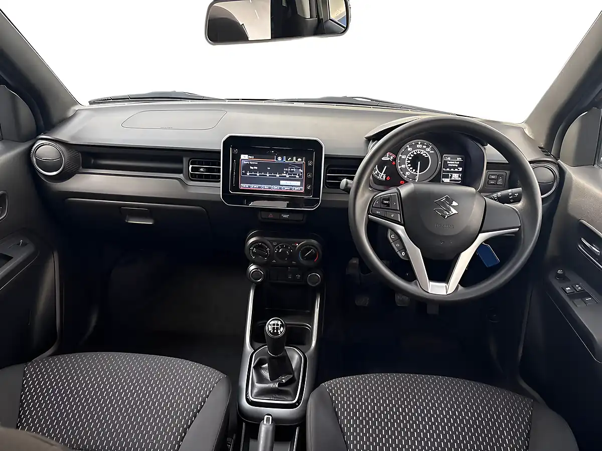 Used 2021 Suzuki Ignis Sz-T Green - Interior and Exterior details 9