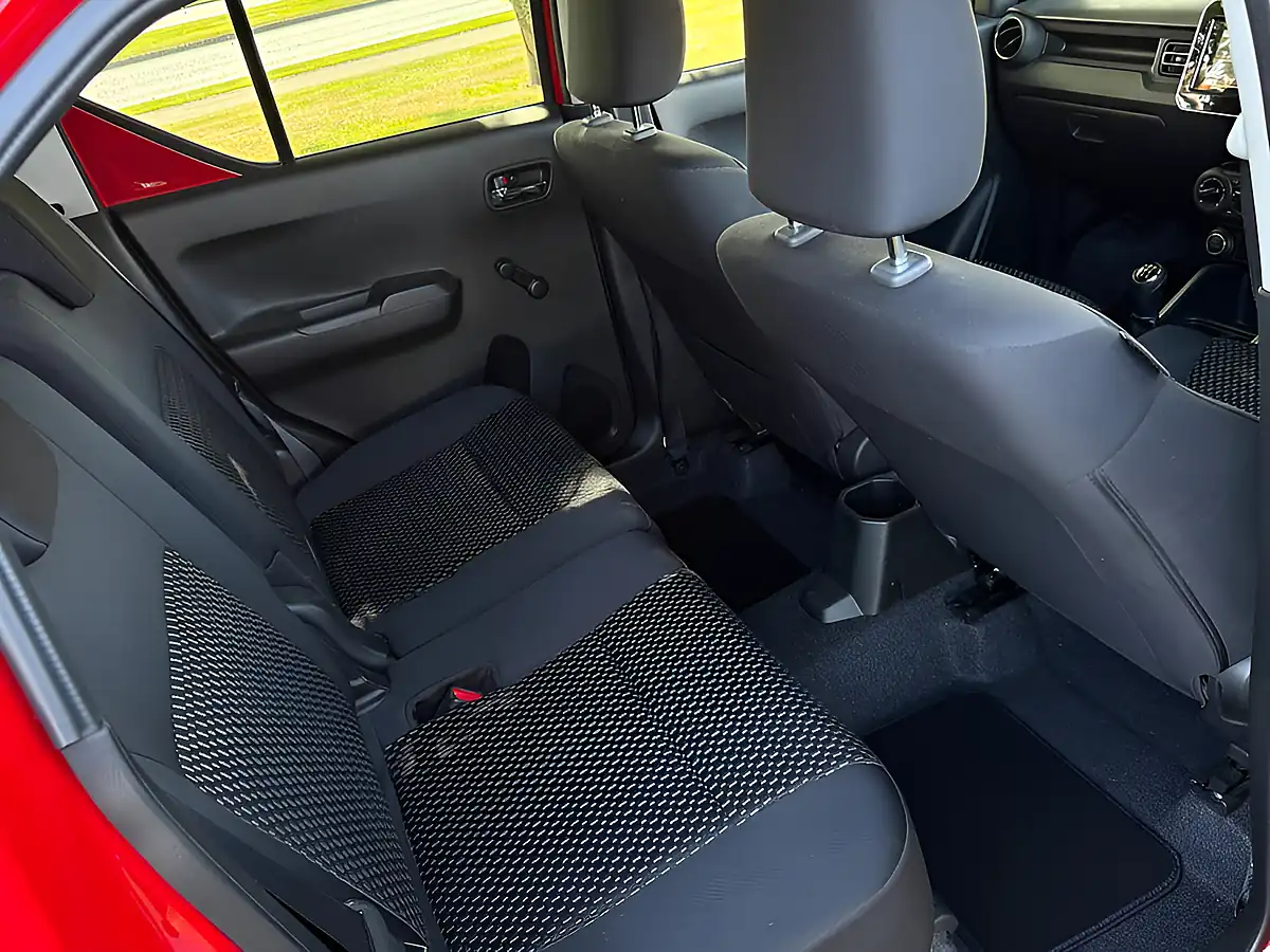 Used 2021 Suzuki Ignis Sz-T Red - Interior and Exterior details 12
