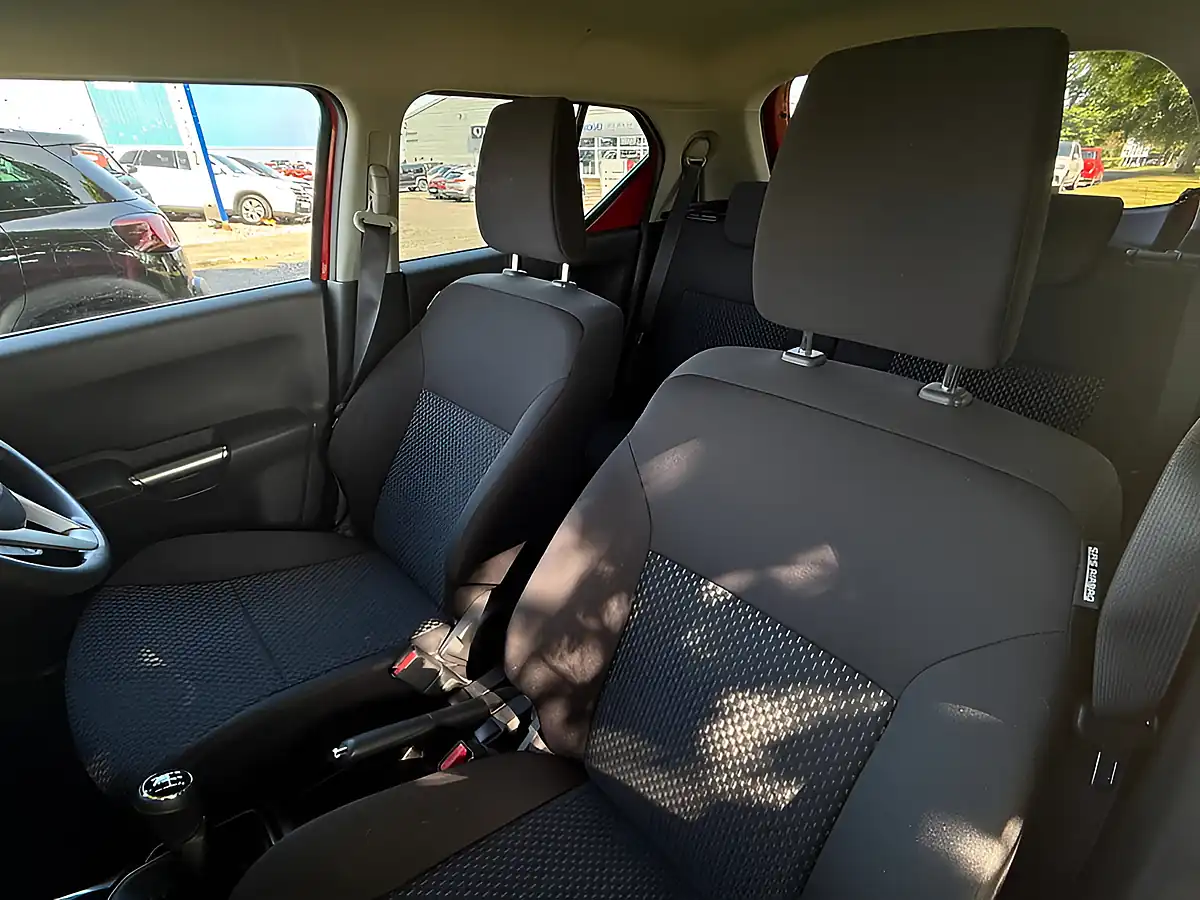 Used 2021 Suzuki Ignis Sz-T Red - Interior and Exterior details 15