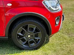 Used 2021 Suzuki Ignis Sz-T Red - Interior and Exterior details 7