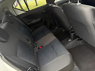 Used 2021 Suzuki Ignis Sz-T White - Interior and Exterior details 12