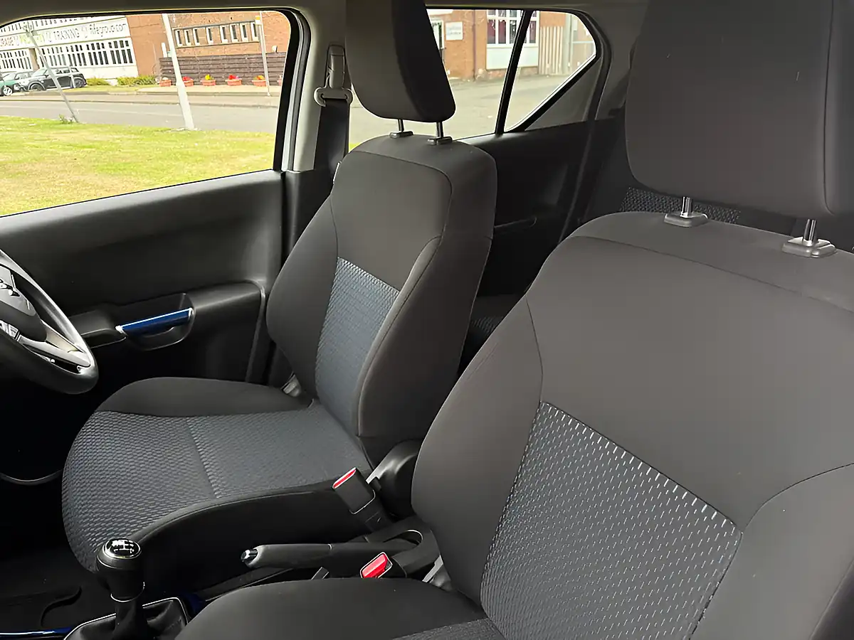 Used 2021 Suzuki Ignis Sz-T White - Interior and Exterior details 15