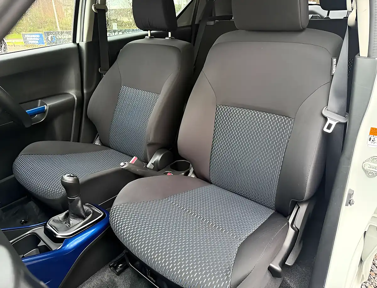 Used 2021 Suzuki Ignis SZ3 Pure White Pearl - Interior and Exterior details 14