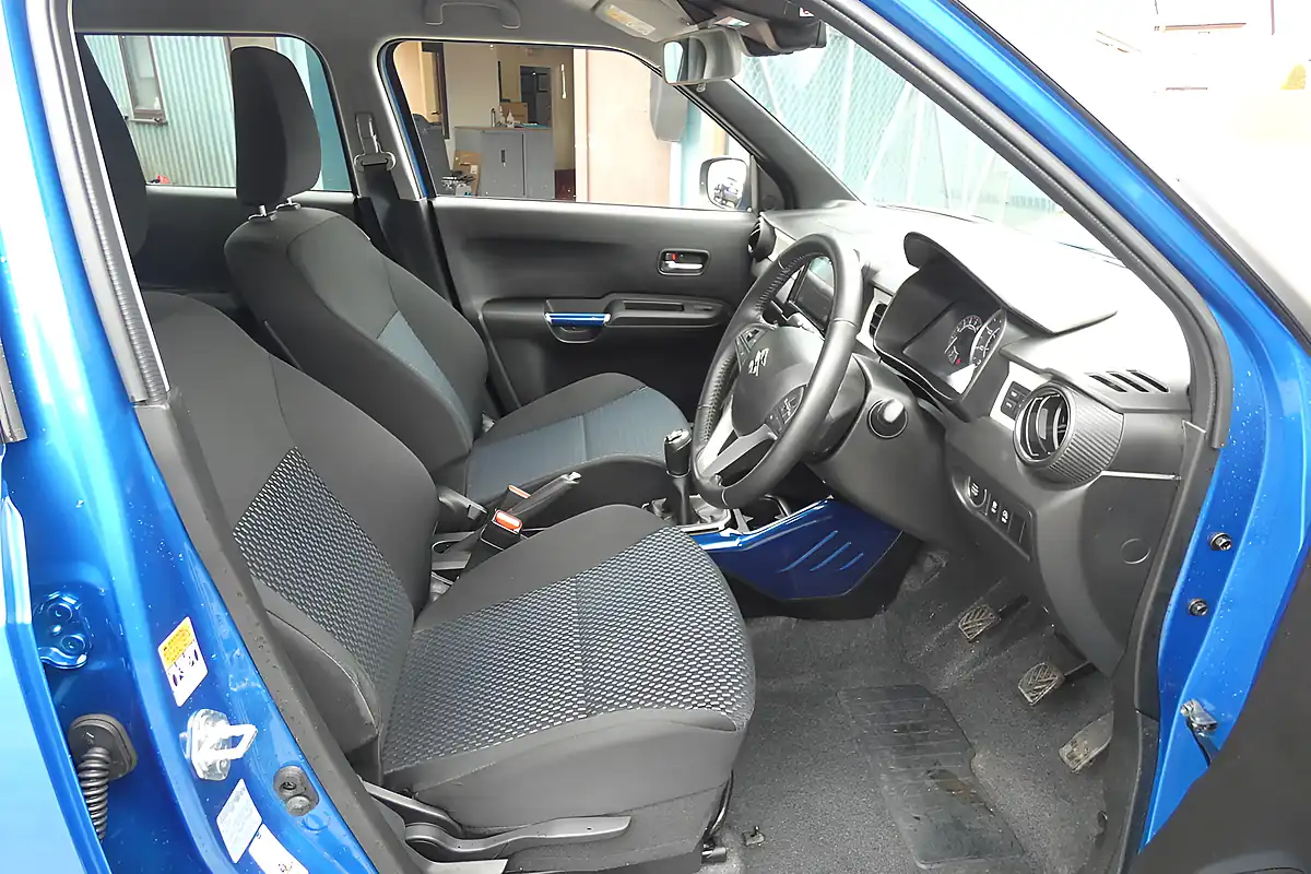 Used 2021 Suzuki Ignis SZ5 Blue - Interior and Exterior details 7