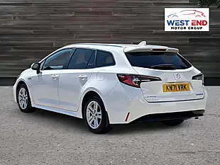 Used 2021 Suzuki Swace Sz-T White - Interior and Exterior details 3