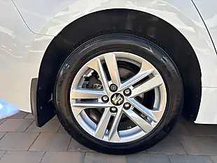 Used 2021 Suzuki Swace Sz-T White - Interior and Exterior details 6