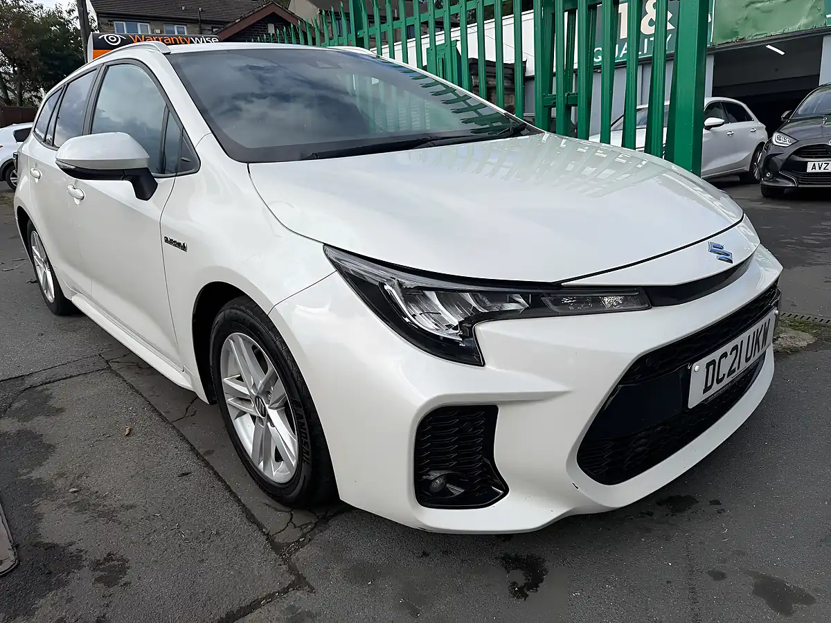Used 2021 Suzuki Swace Sz-T White - Interior and Exterior details 6