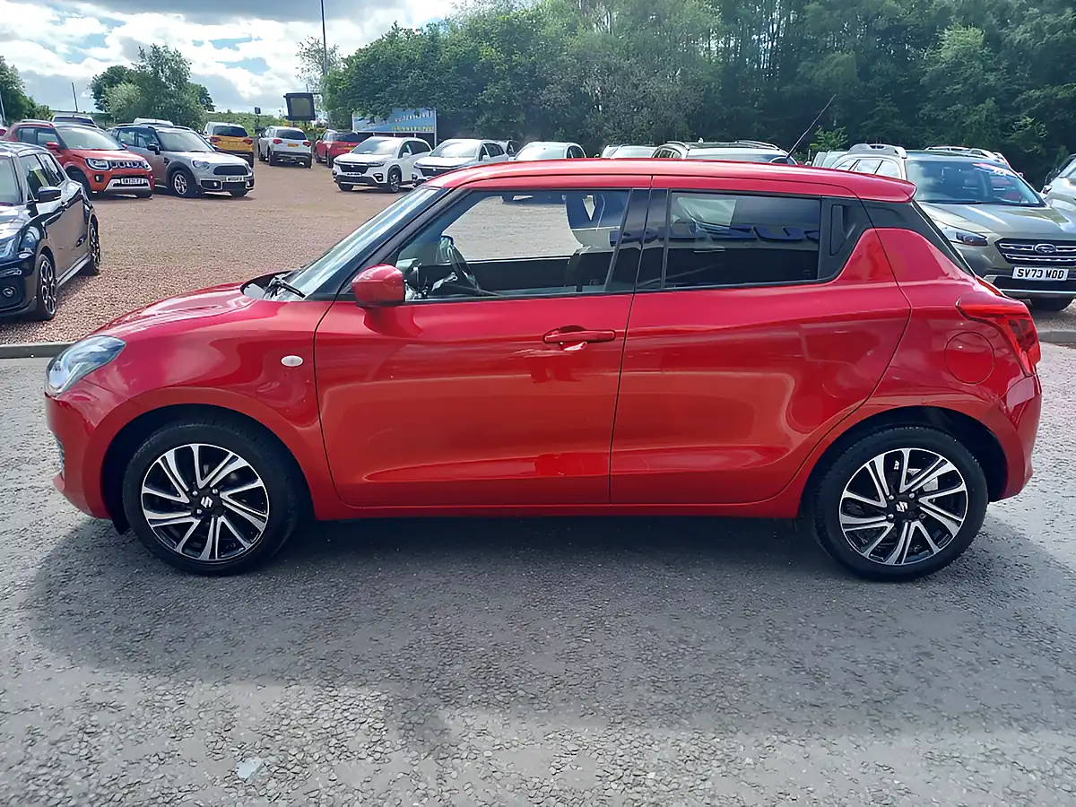 Used 2021 Suzuki Swift Sz-L Red - Interior and Exterior details 4