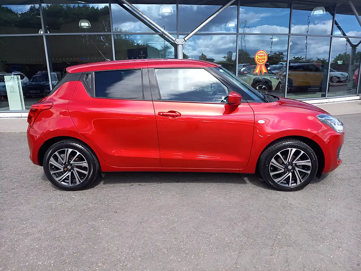 Used 2021 Suzuki Swift Sz-L Red - Interior and Exterior details 9