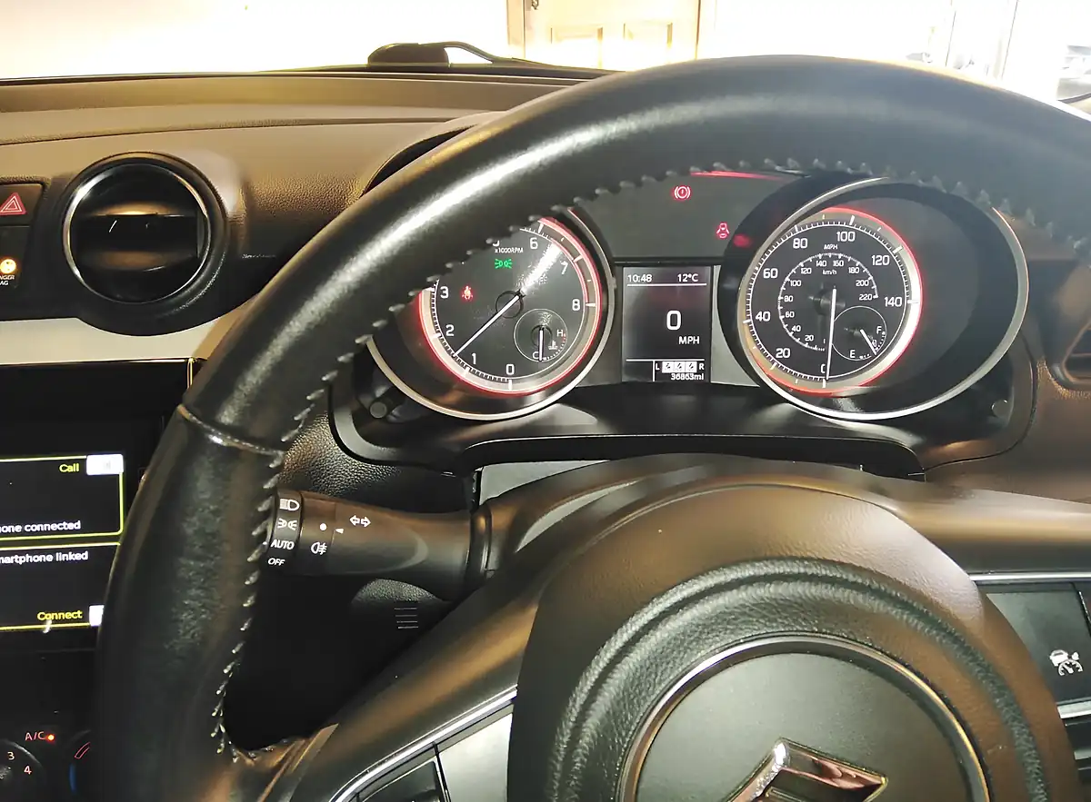 Used 2021 Suzuki Swift Sz-L Red - Interior and Exterior details 8