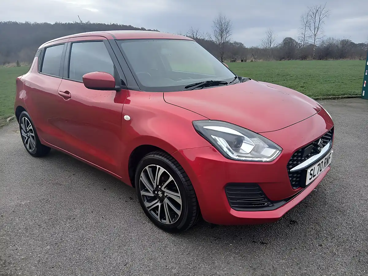 Used 2021 Suzuki Swift Sz-L Red - Front View